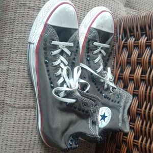 Size 10 men's Converses